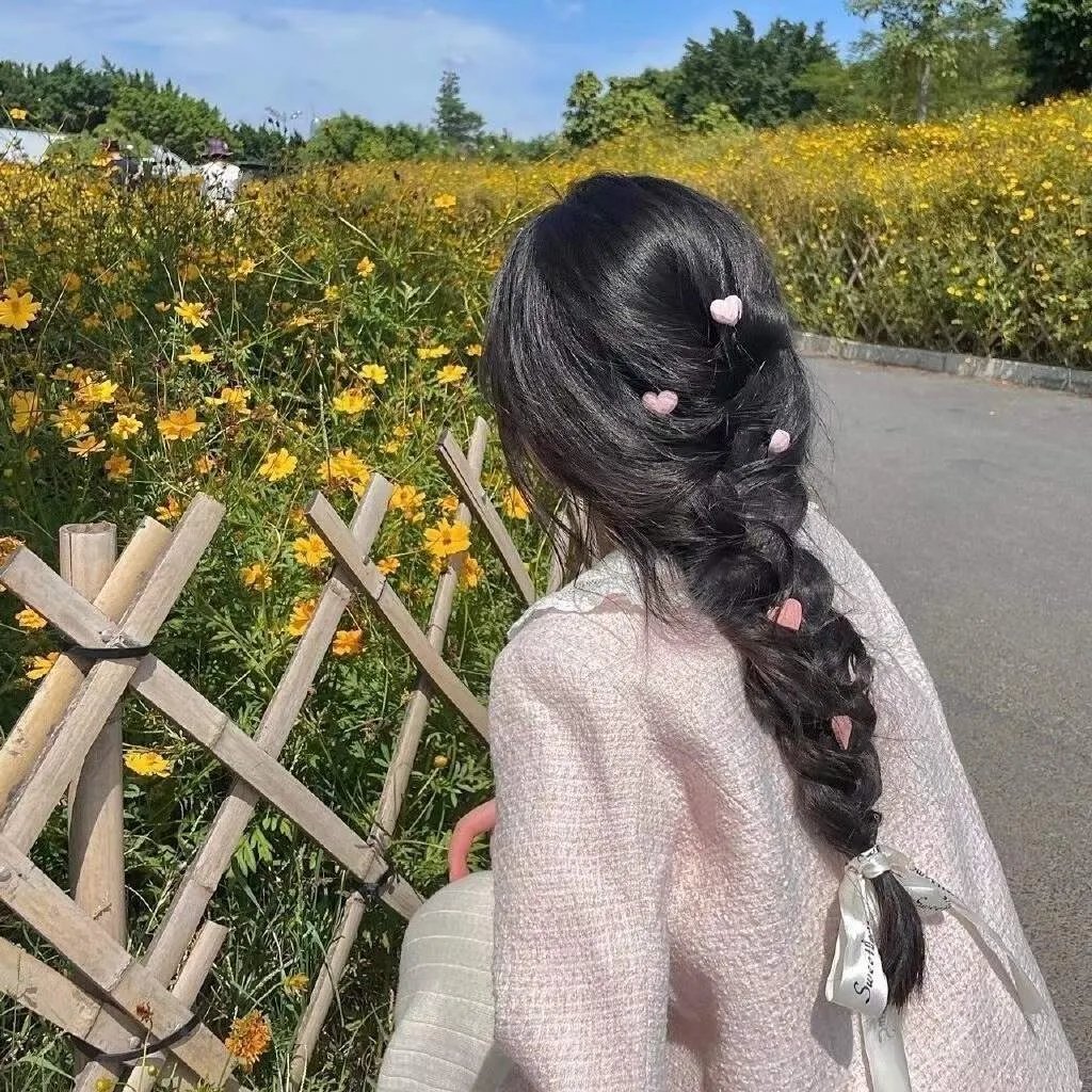 锁红颜